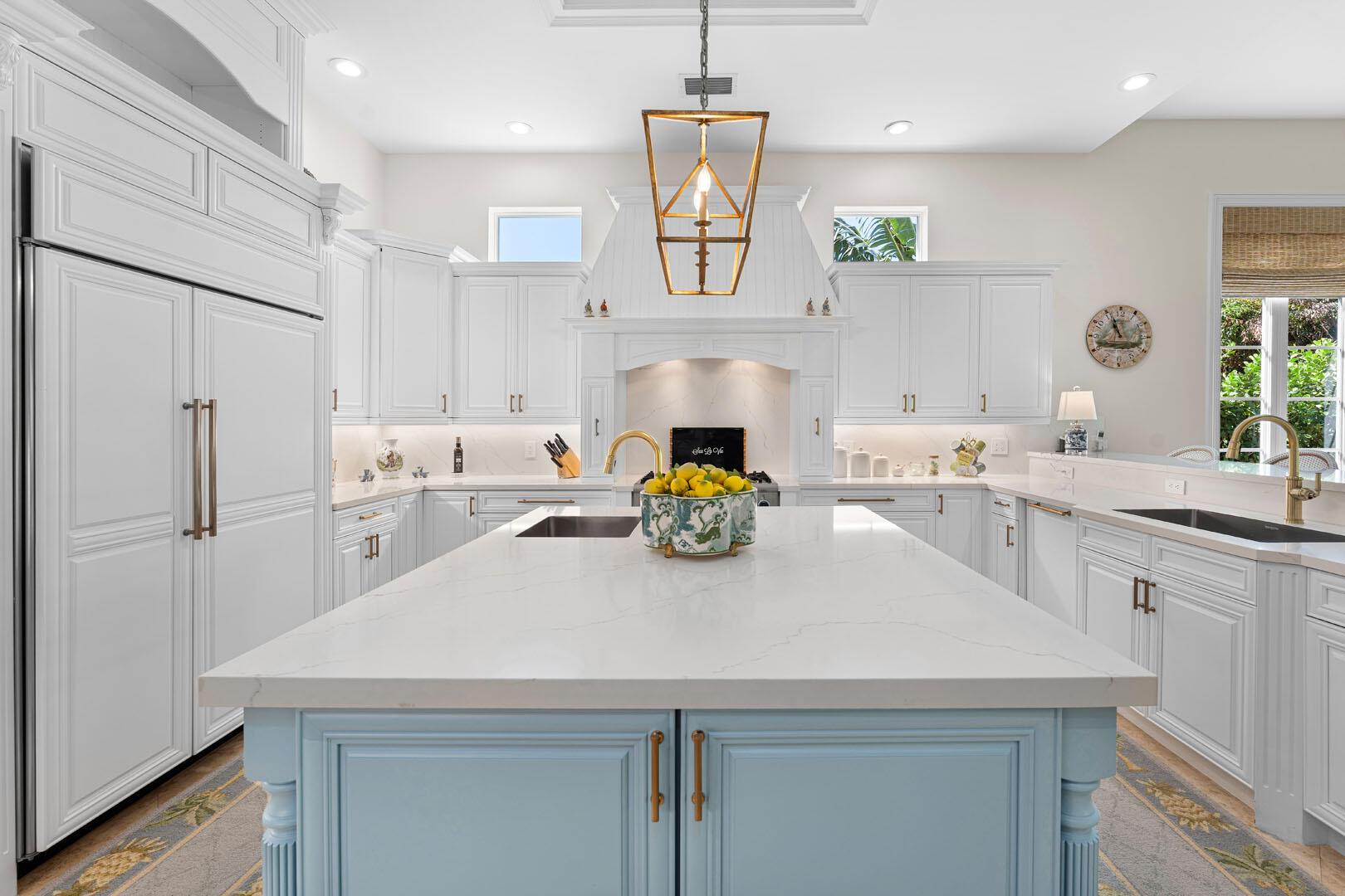 ROYAL PALM YACHT & COUNTR - Residential