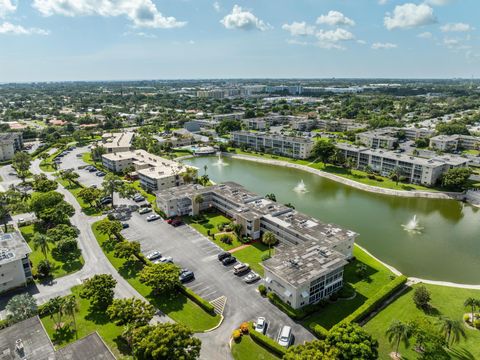 A home in Lake Worth