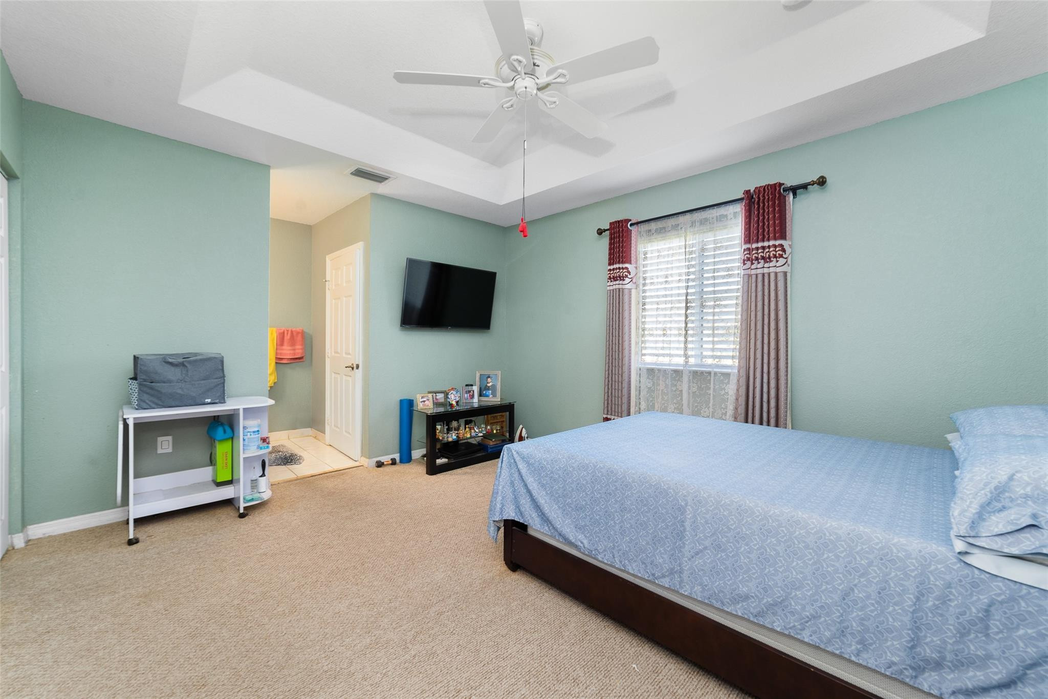 VILLAGE WALK - Residential