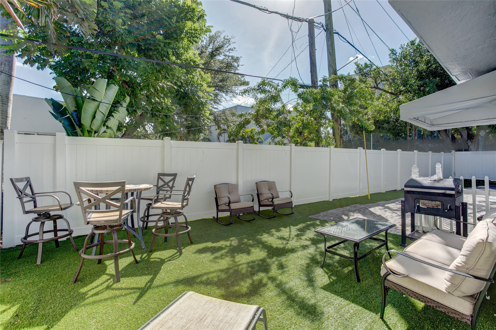 RIO VISTA C J HECTORS RESUB - Residential Lease