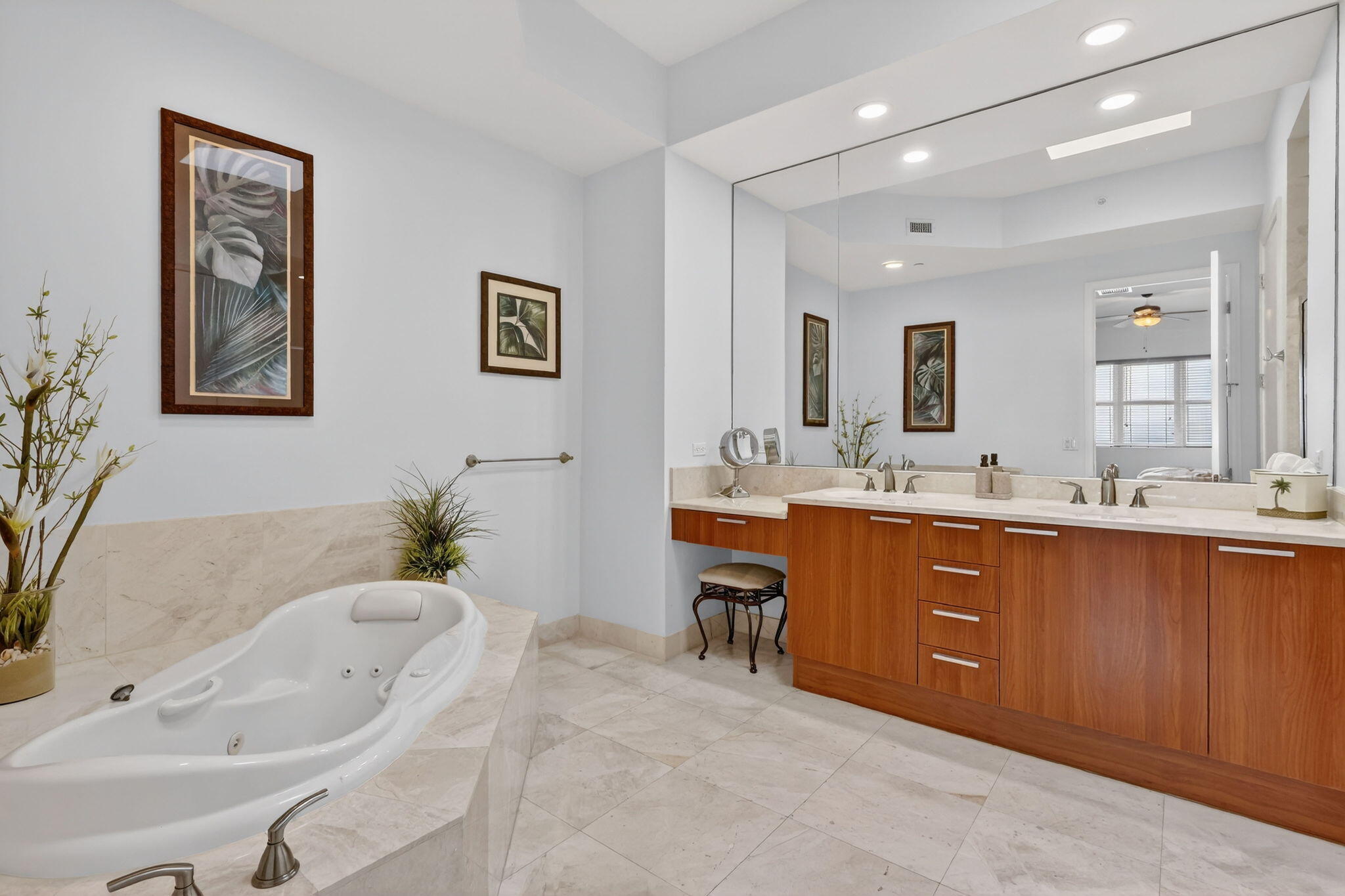 MARINA GRANDE RIVIERA BEACH CONDO - Residential