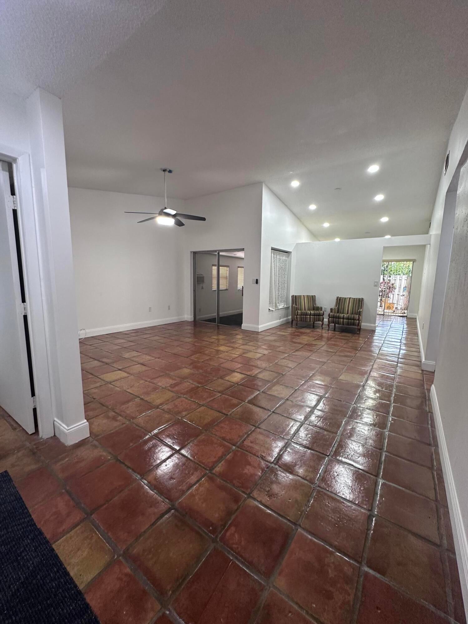 19823 NW 64th Place, Hialeah FL 33015