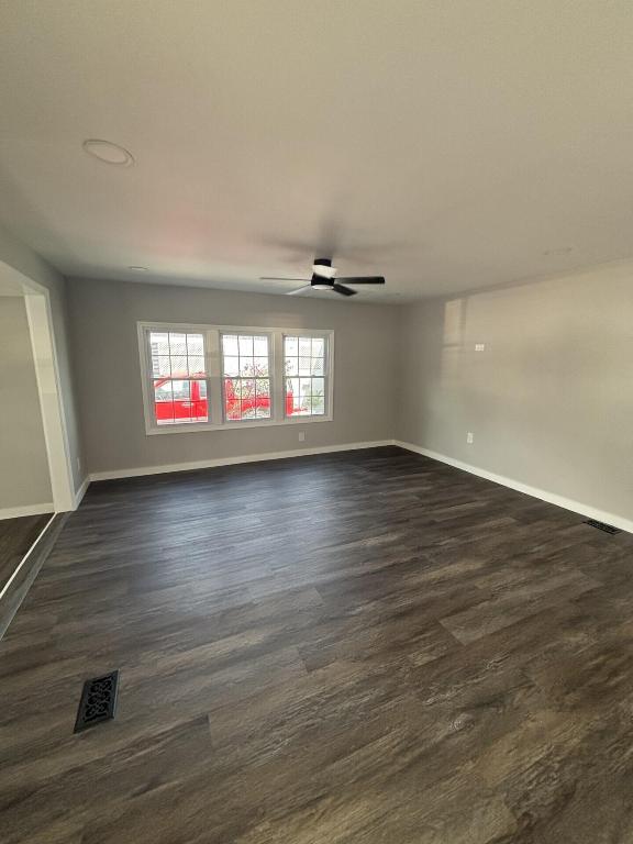 COUNTRY KNOLLS - Residential