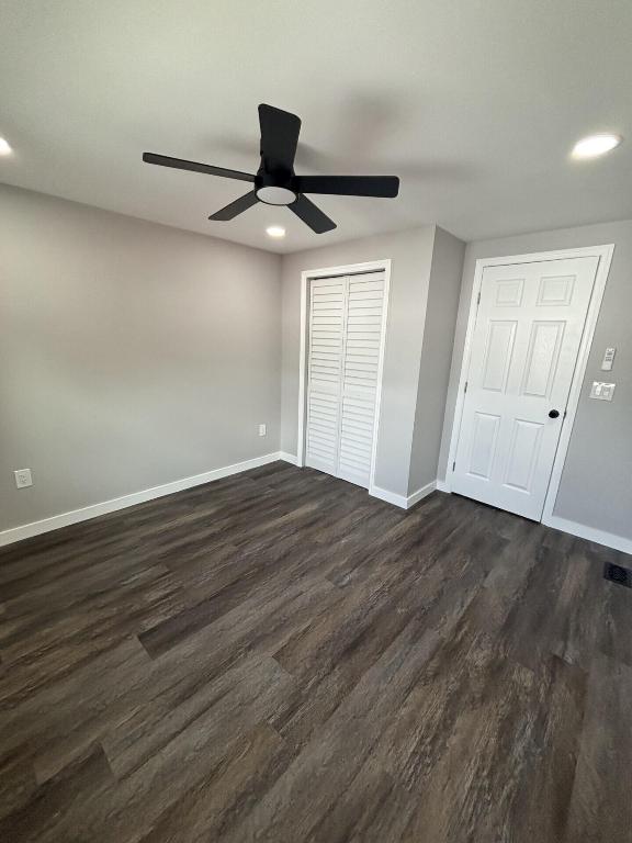 COUNTRY KNOLLS - Residential