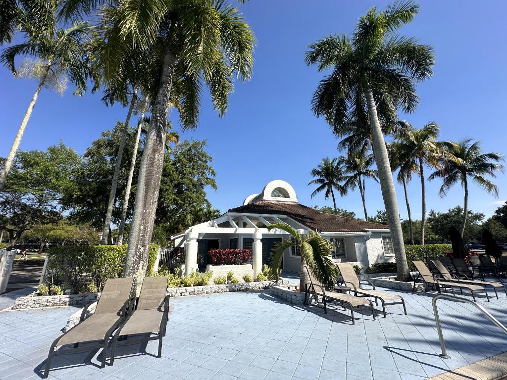 COCO PARC CONDO - Residential