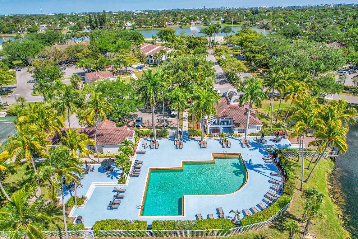 COCO PARC CONDO - Residential