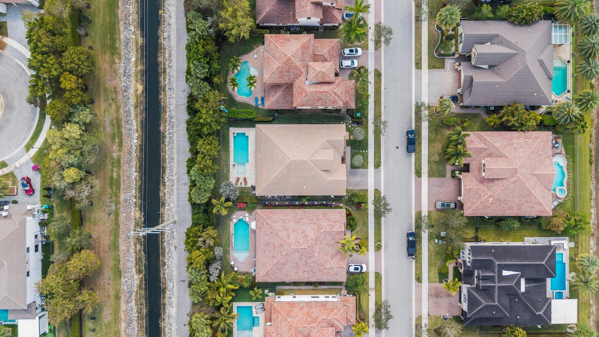 Bruschi Prop 180-105 B - Residential