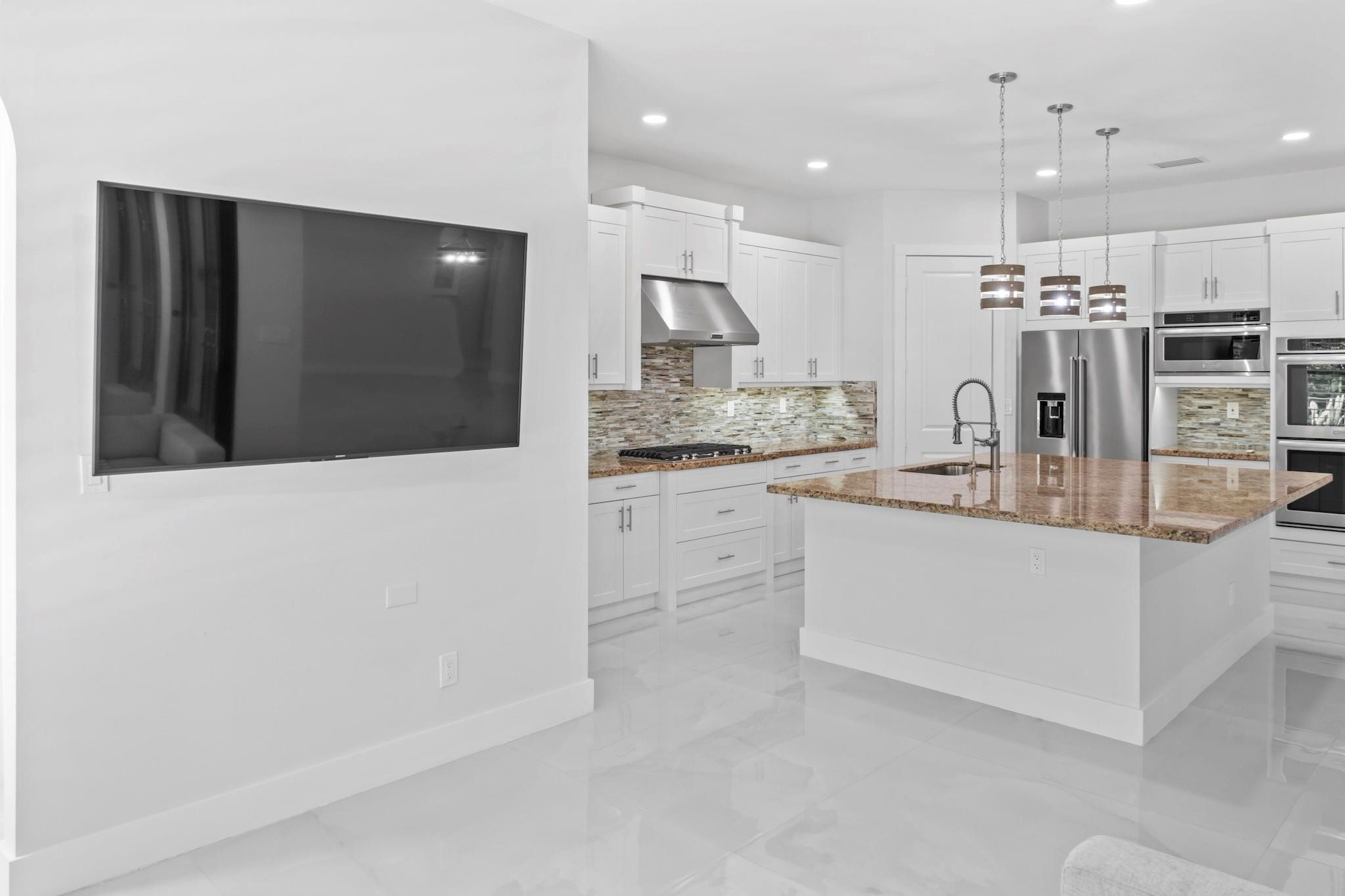 Bruschi Prop 180-105 B - Residential