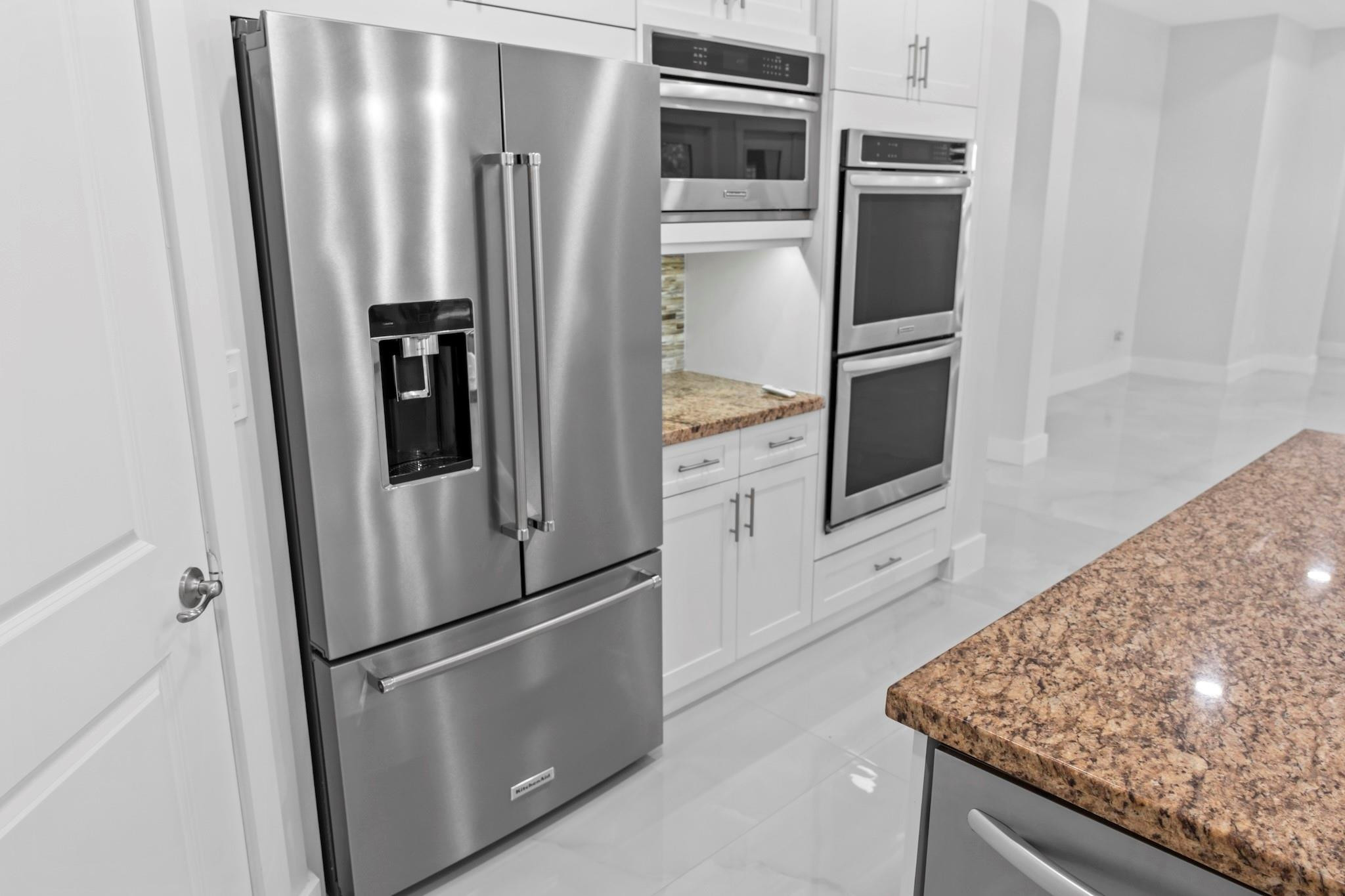 Bruschi Prop 180-105 B - Residential