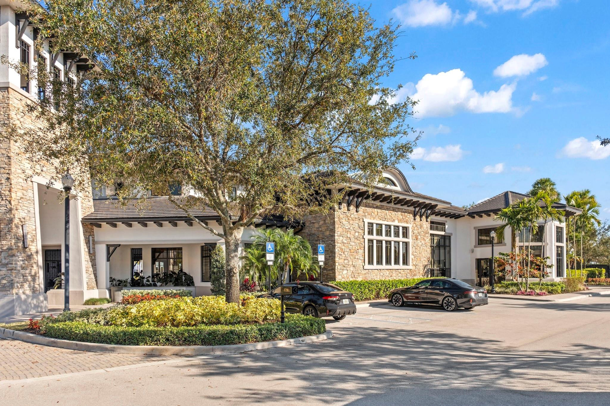 Bruschi Prop 180-105 B - Residential