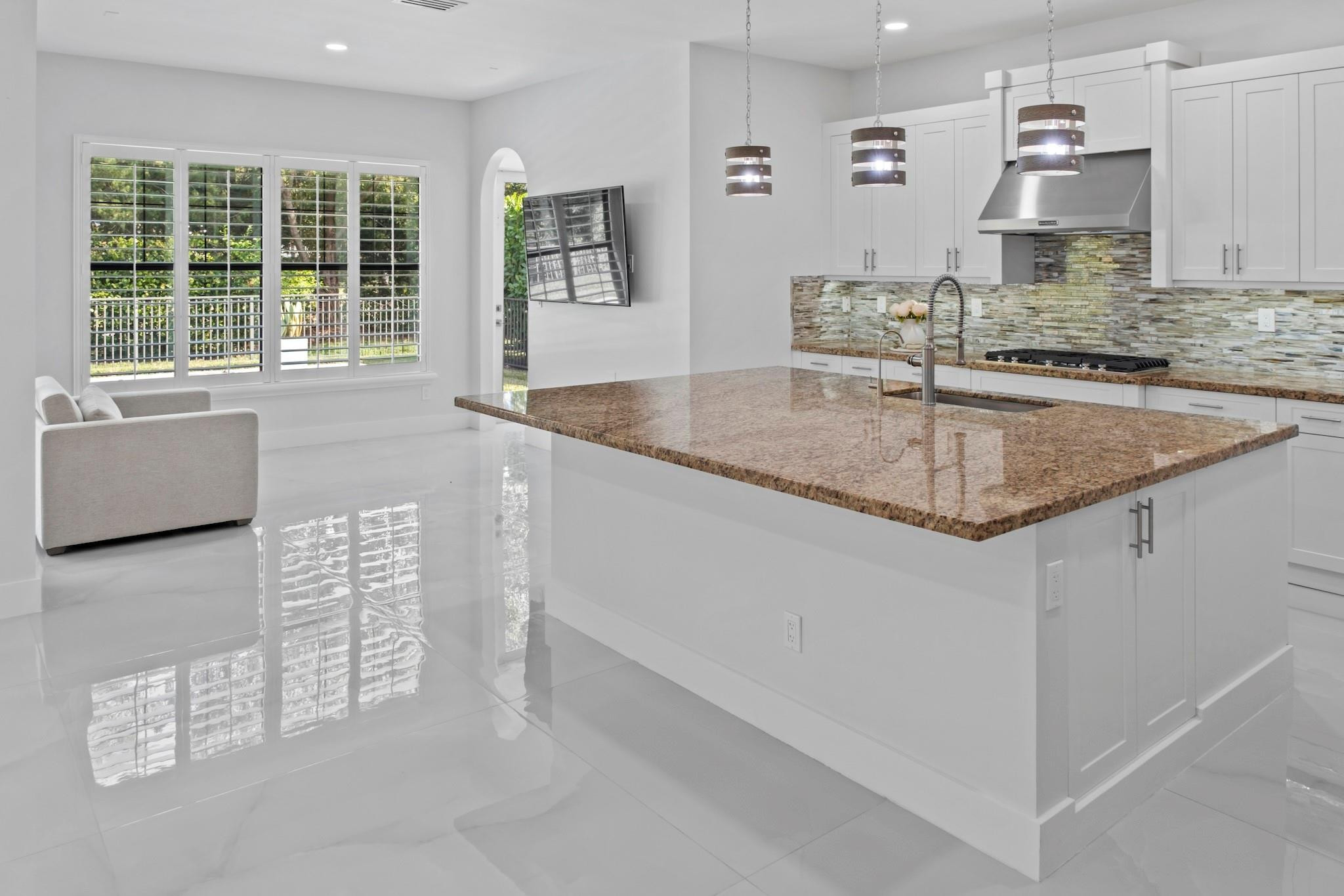 Bruschi Prop 180-105 B - Residential