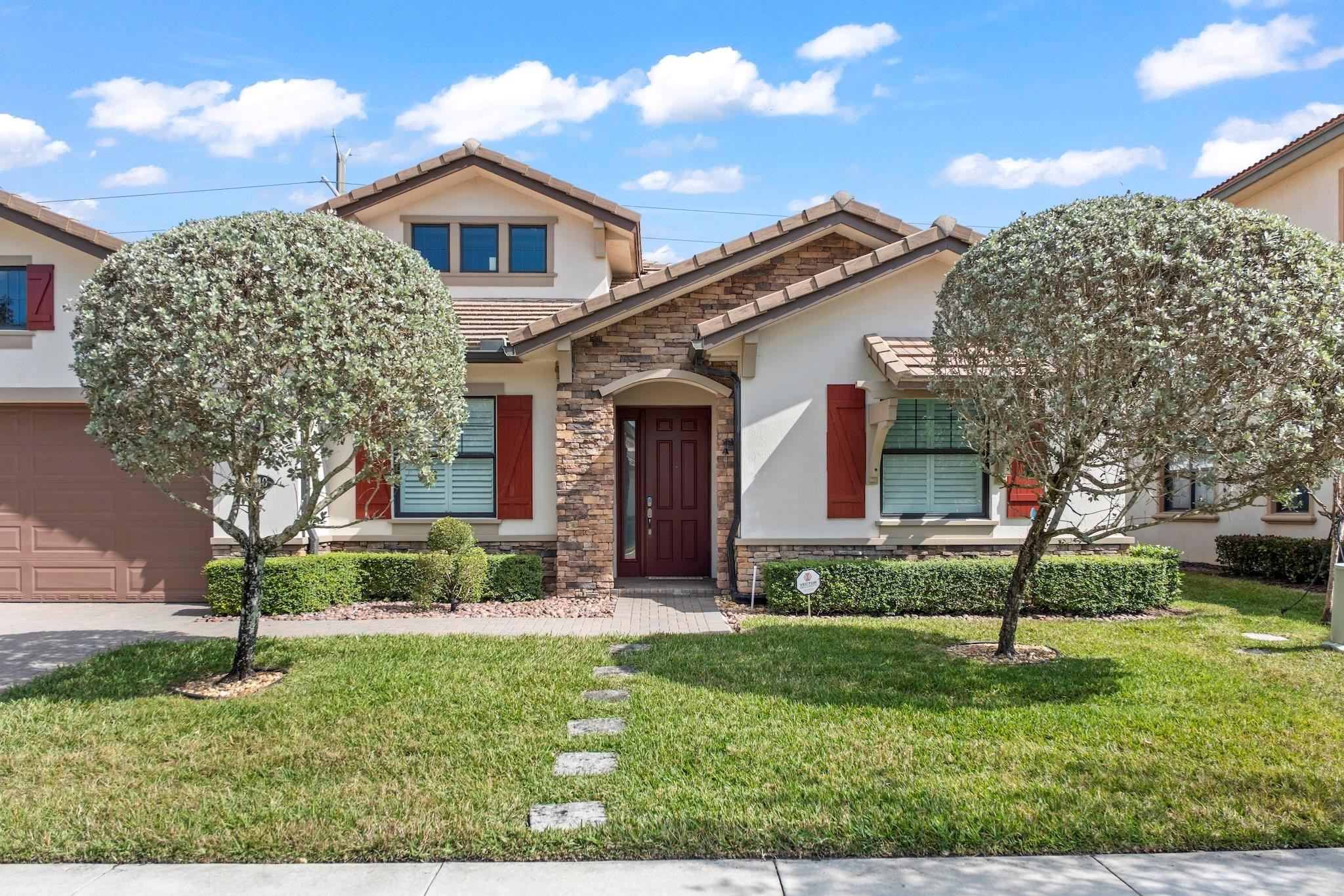 8840 Watercrest Circle