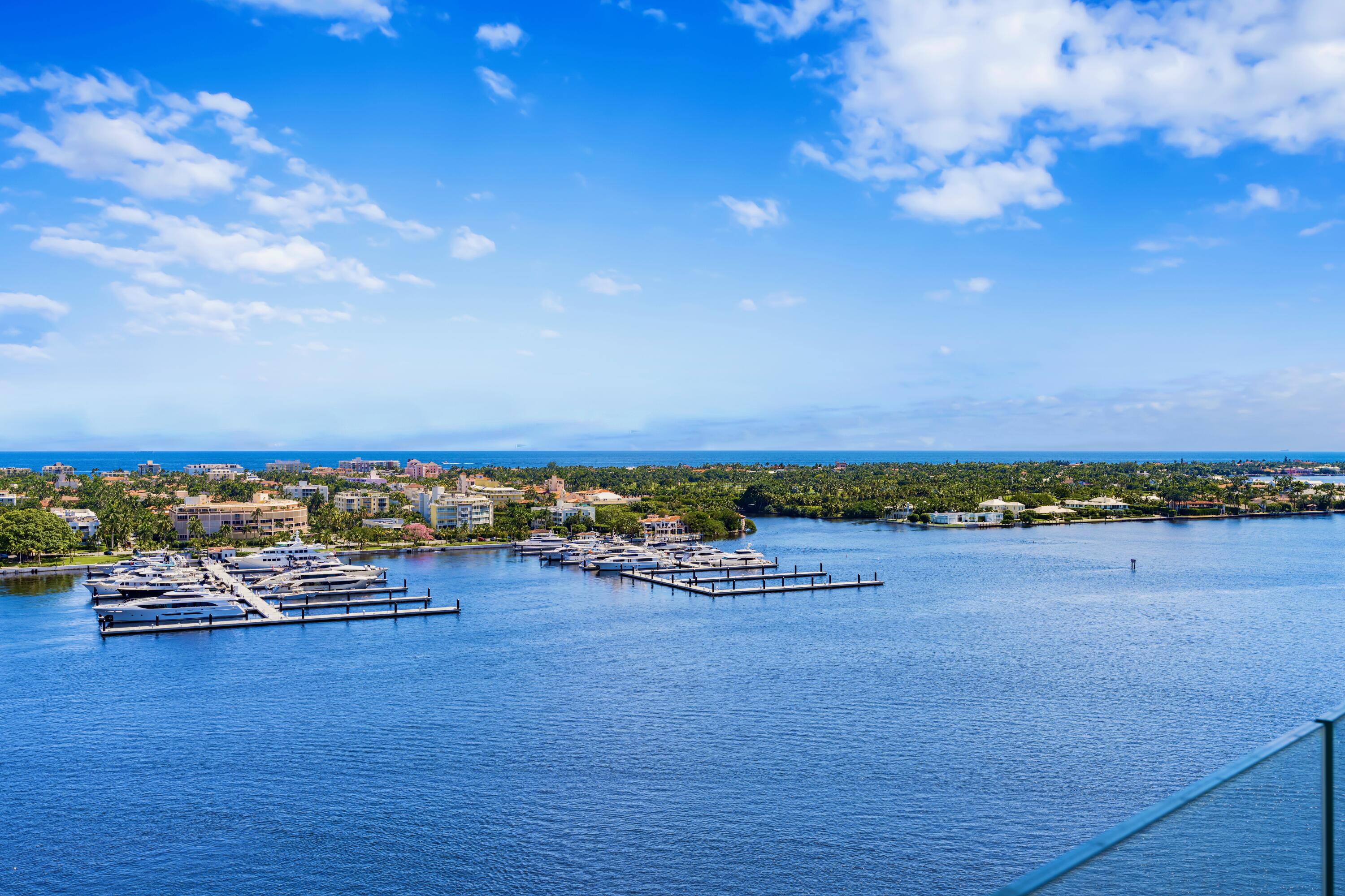 BRISTOL CONDO - Residential