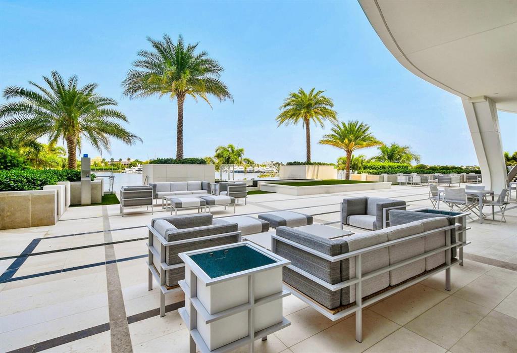 BRISTOL CONDO - Residential