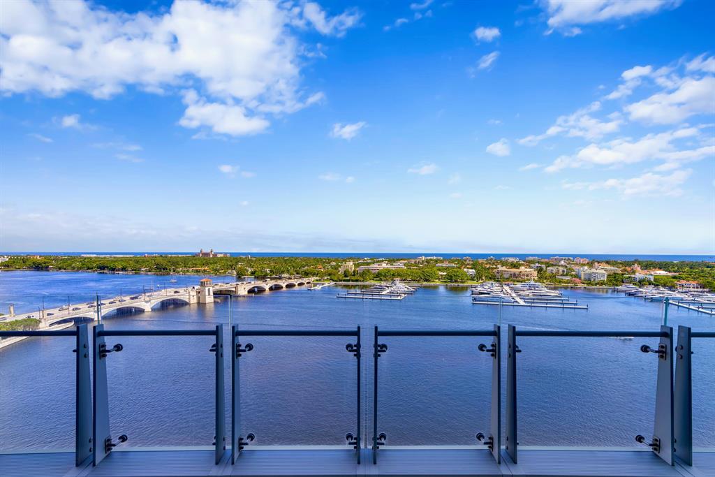 BRISTOL CONDO - Residential