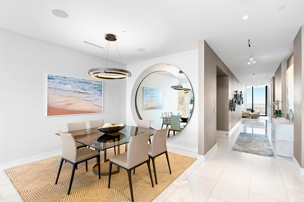 BRISTOL CONDO - Residential