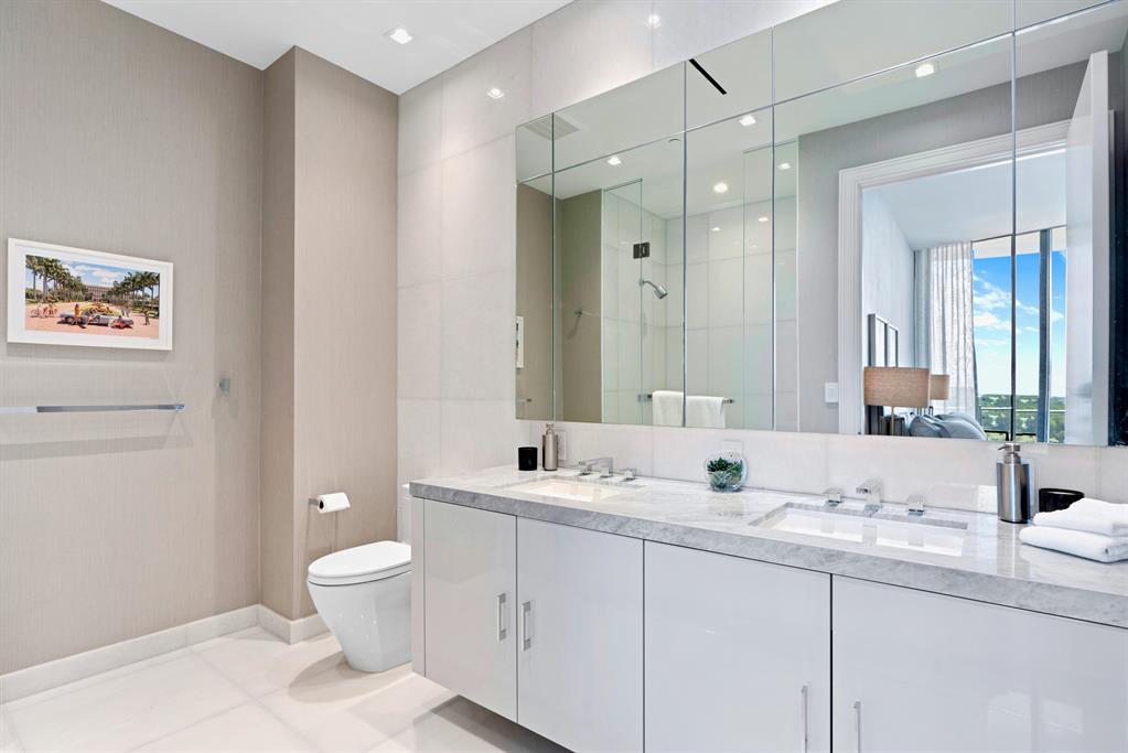 BRISTOL CONDO - Residential