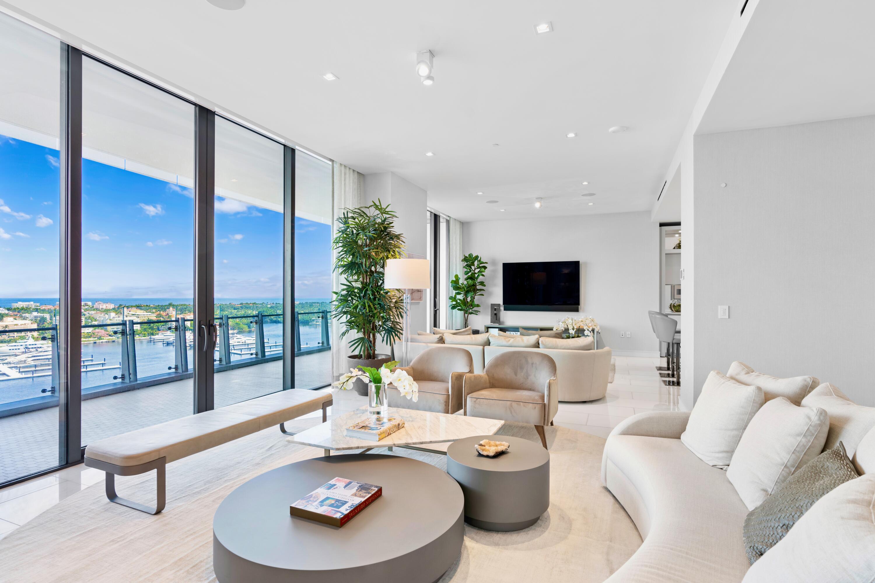 BRISTOL CONDO - Residential