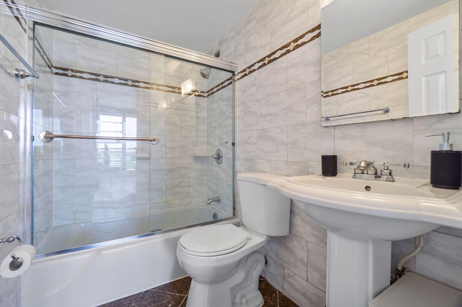 HOME TOWER CONDO - Residential Lease