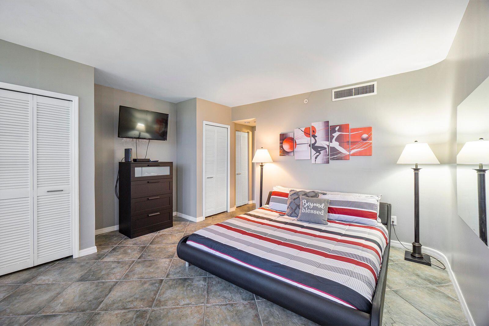 HOME TOWER CONDO - Residential Lease