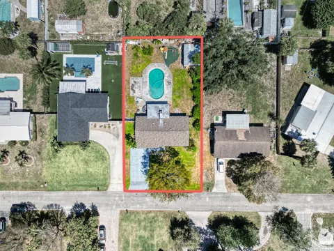 418 W Shadyside Circle, West Palm Beach, FL MLS: R11083250