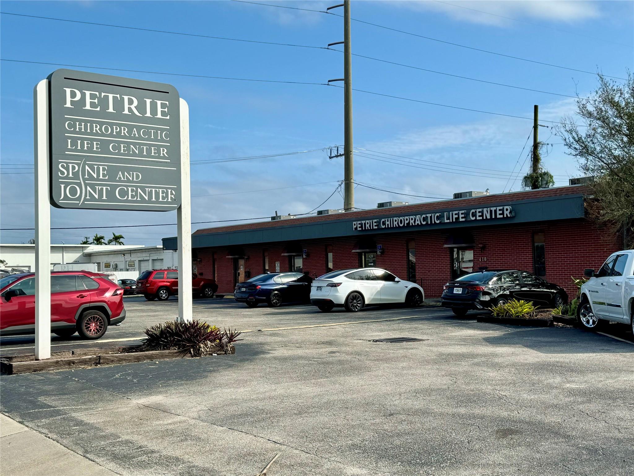 Freestanding 4,600 SF building on the hard corner of Prospect Rd (NE 44 ST) and NE 5th Ave. Great exposure with over 250’ of frontage on Prospect Rd and NE 5th Ave. 100% occupied with stable tenants. Zoning is B-2 which allows for many types of businesses.