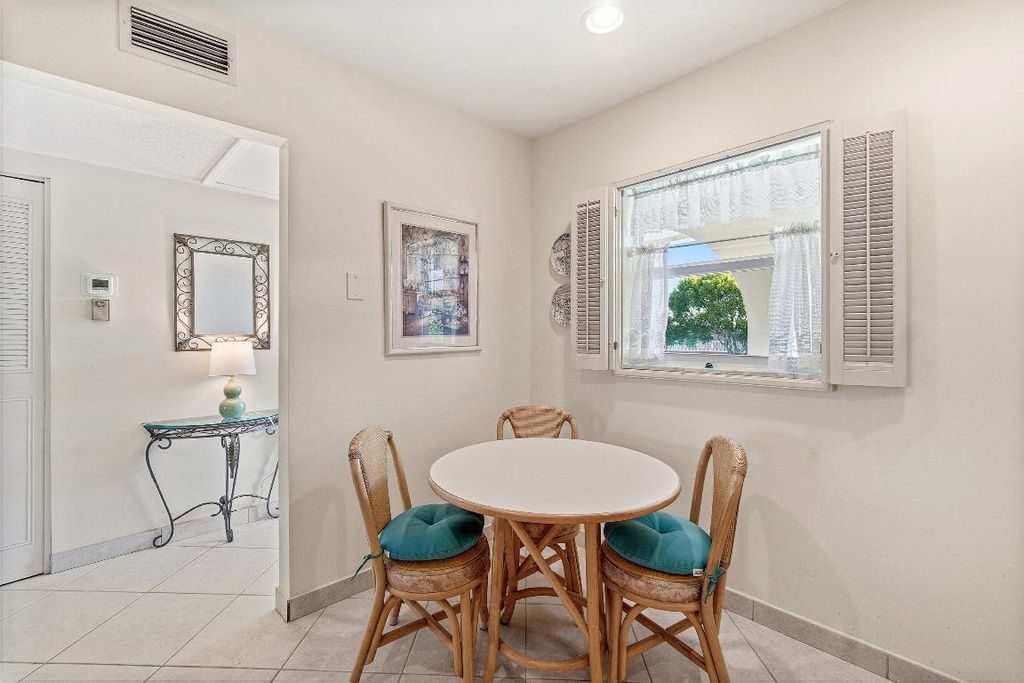 Photo of 250 NE 20th Street #2140, Boca Raton, FL 33431 (MLS # R11147838)