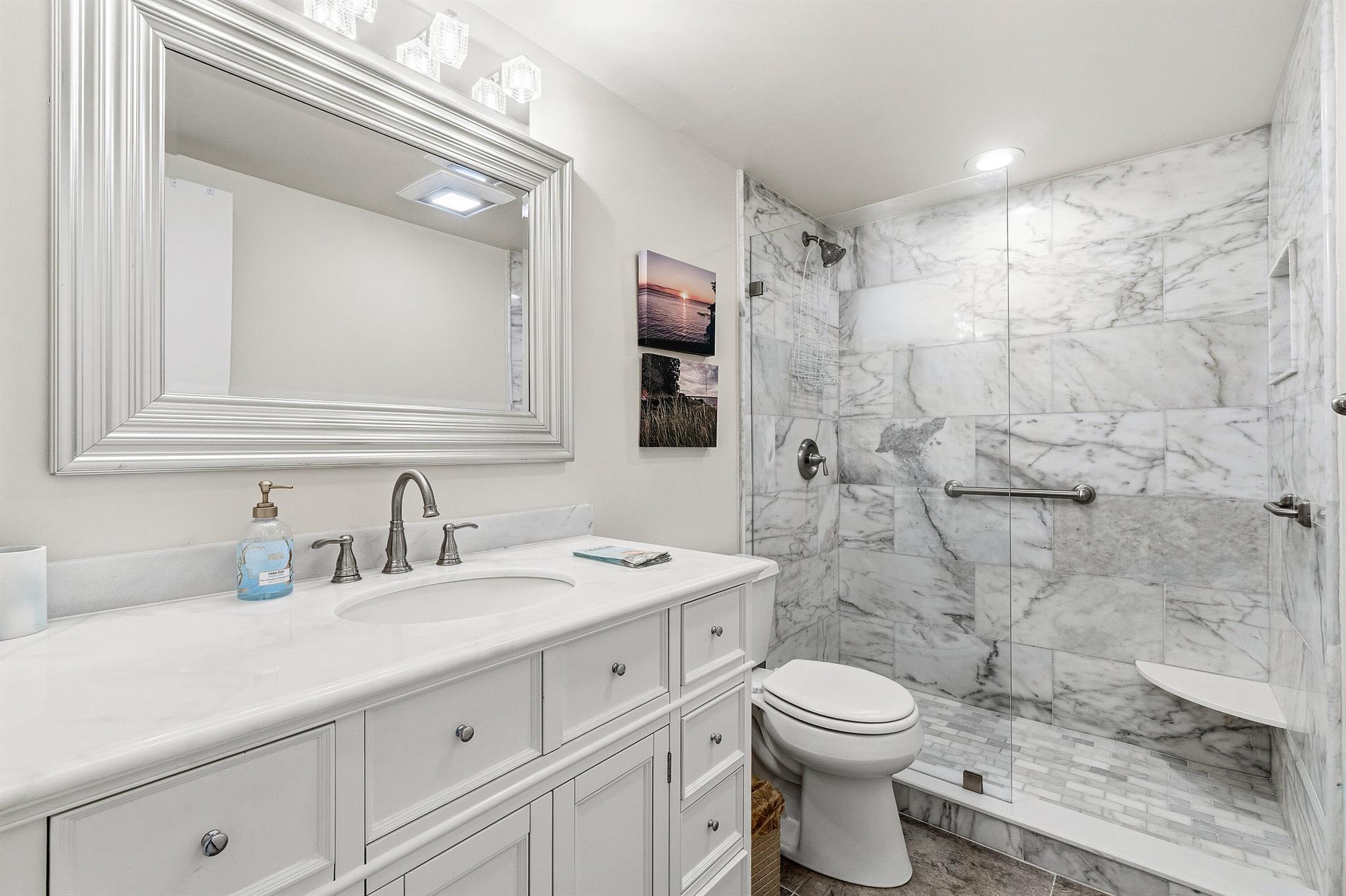 TIERRA DEL SOL CONDO - Residential Lease