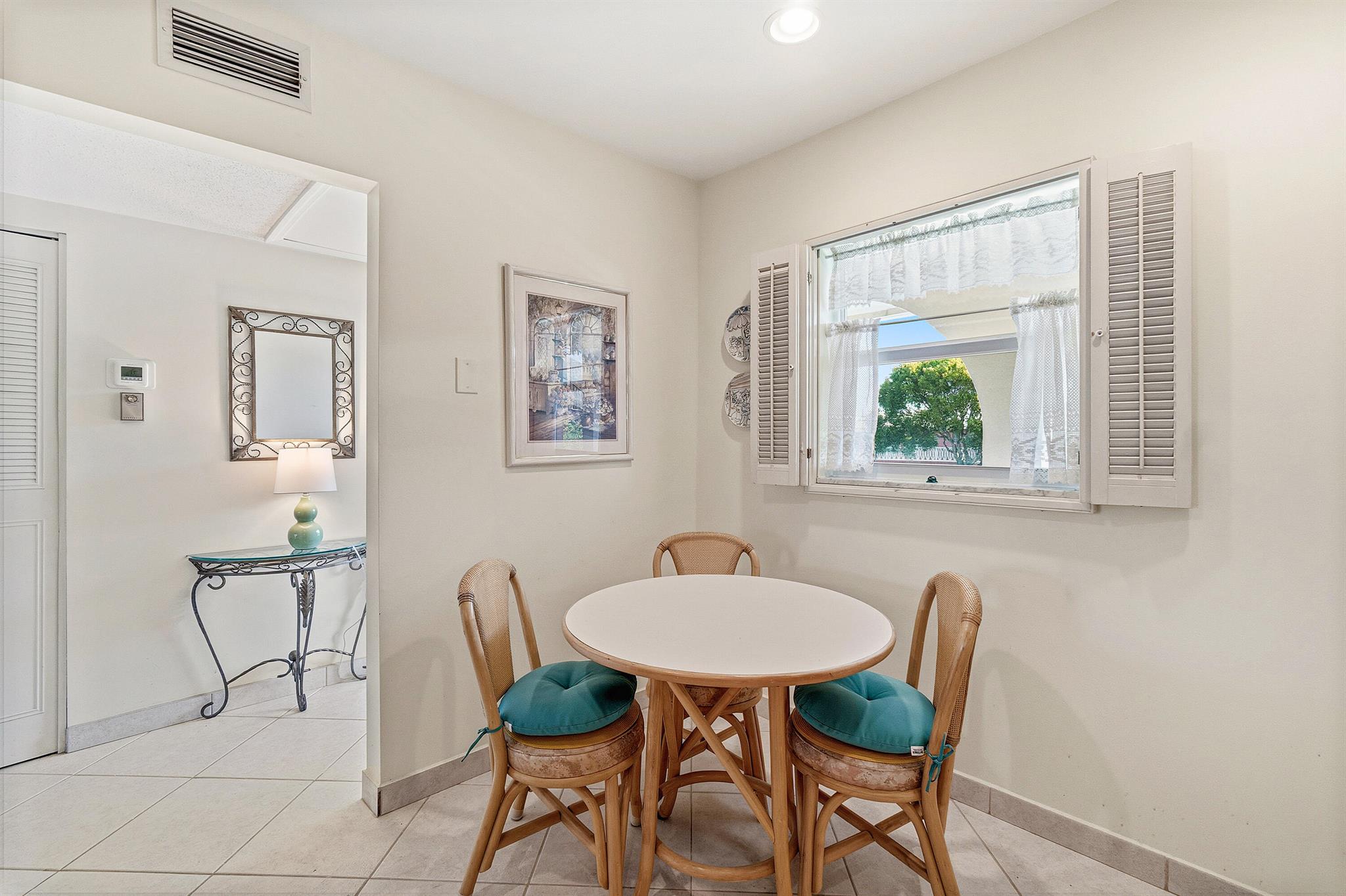 TIERRA DEL SOL CONDO - Residential Lease