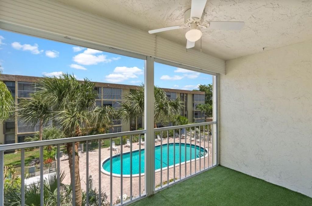 Photo of 367 S Federal Highway, Deerfield Beach, FL 33441 (MLS # F10513951)