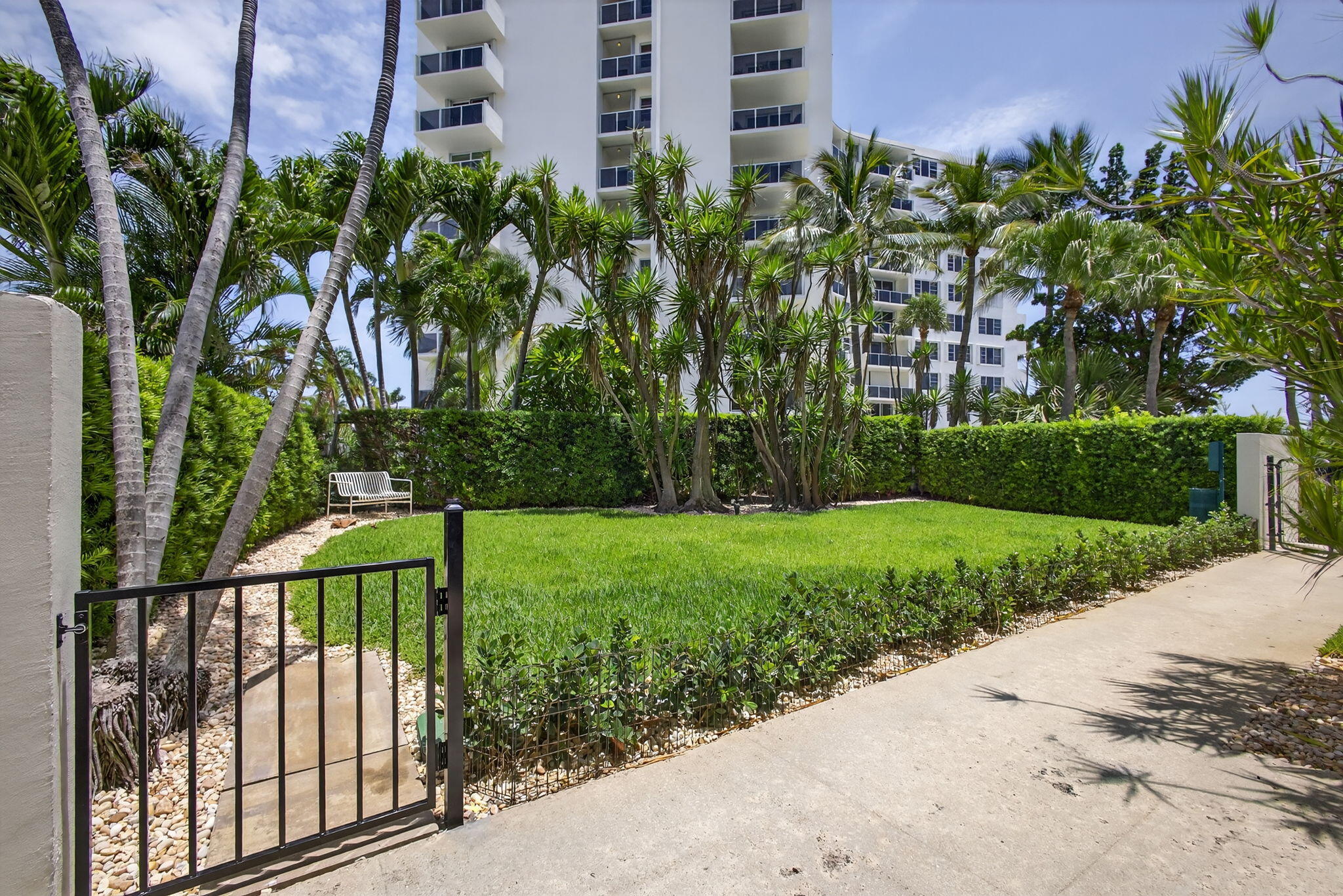 PORTOFINO CONDO PT OF LTS 15 AND 16,JARVIS PAR - Residential Lease