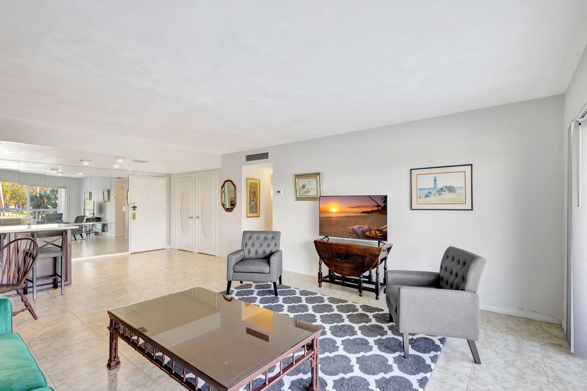 PORTOFINO CONDO PT OF LTS 15 AND 16,JARVIS PAR - Residential Lease