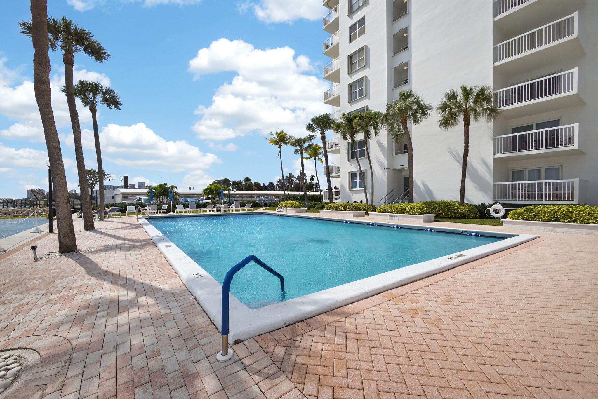 PORTOFINO CONDO PT OF LTS 15 AND 16,JARVIS PAR - Residential Lease