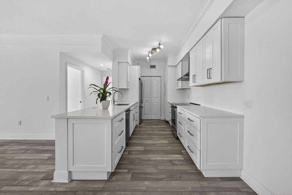 Photo of 5301 Myrtlewood Circle E, Palm Beach Gardens, FL 33418 (MLS # R11138581)