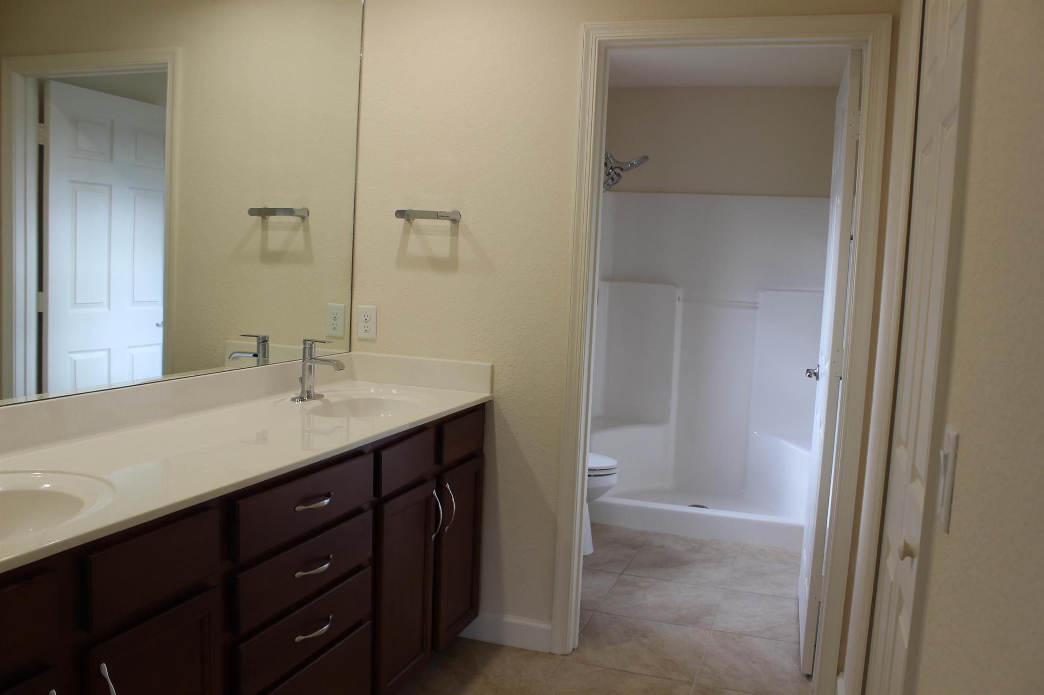 SPANISH LAKES COUNTRY CLUB VILLAGE LEASEHOLD ESTAT - Residential