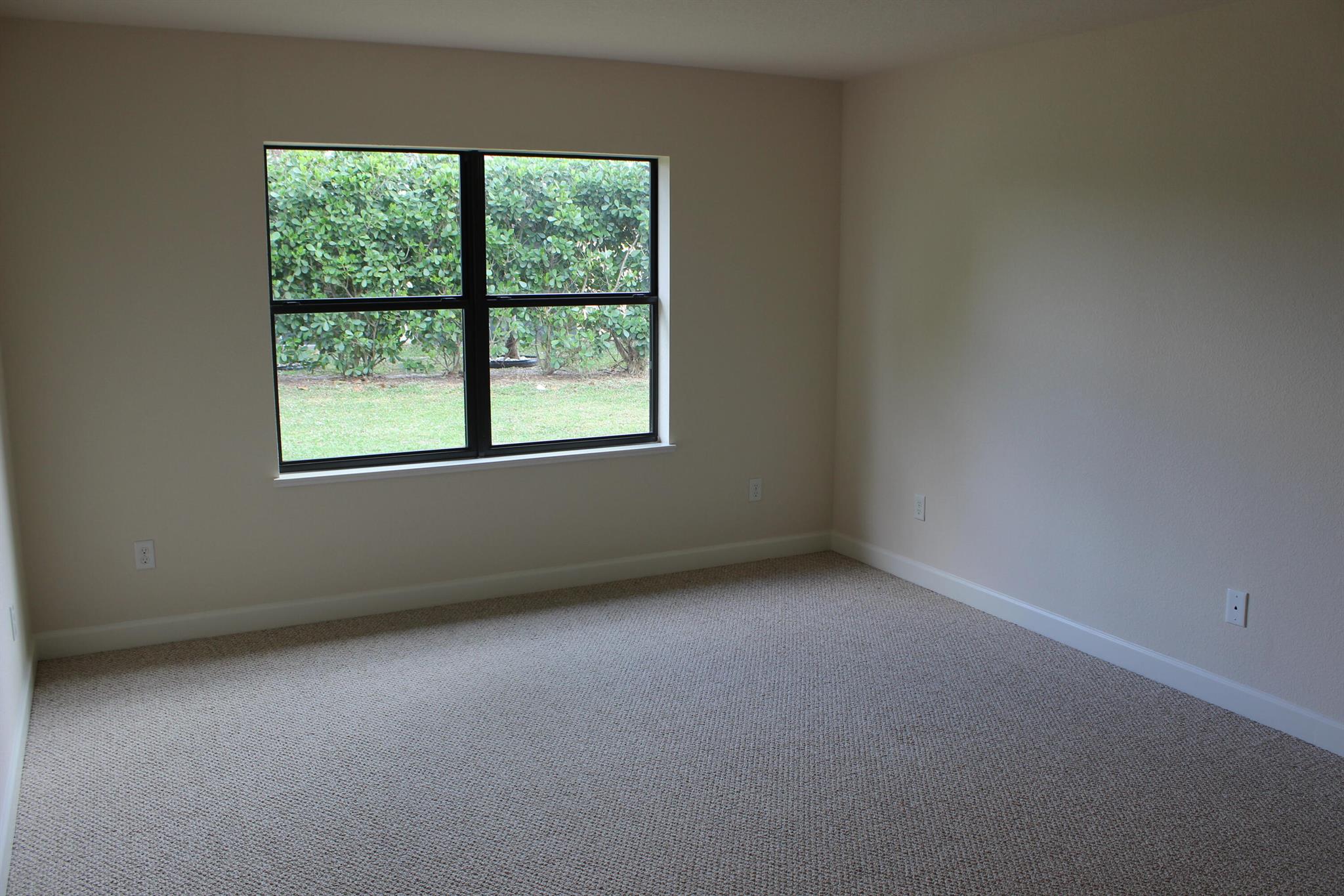 SPANISH LAKES COUNTRY CLUB VILLAGE LEASEHOLD ESTAT - Residential