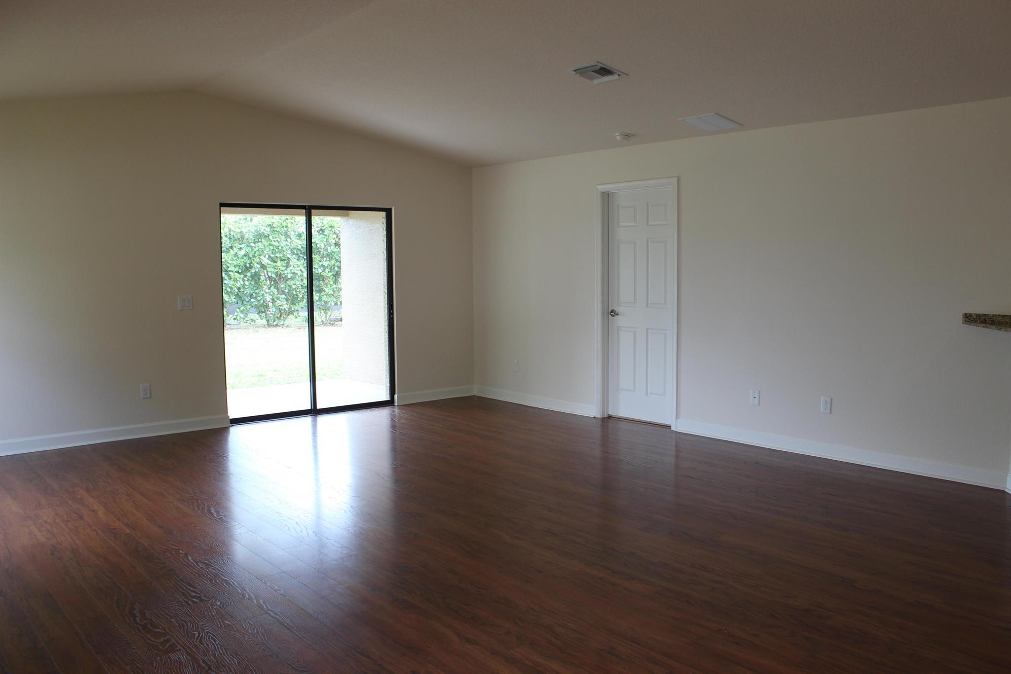 SPANISH LAKES COUNTRY CLUB VILLAGE LEASEHOLD ESTAT - Residential