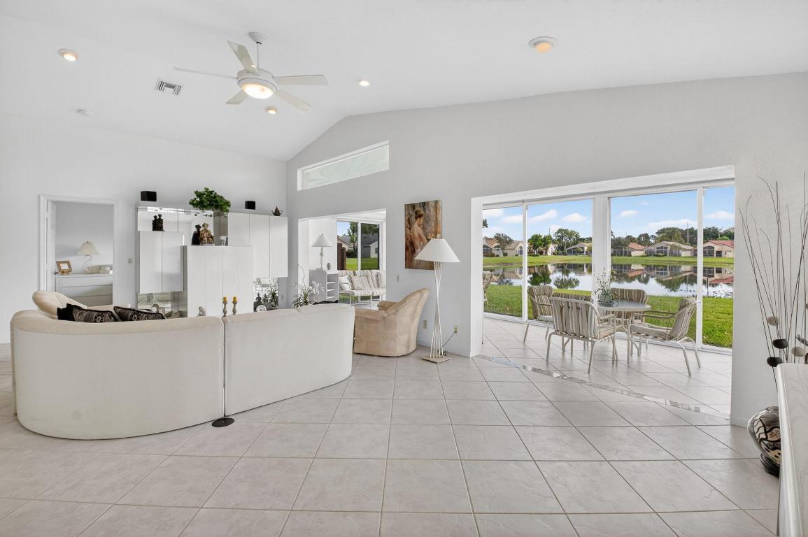 LAKERIDGE GREENS - Residential