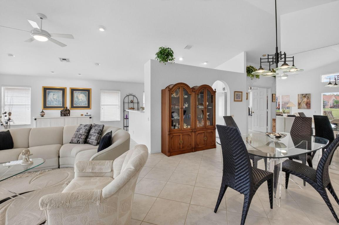 LAKERIDGE GREENS - Residential