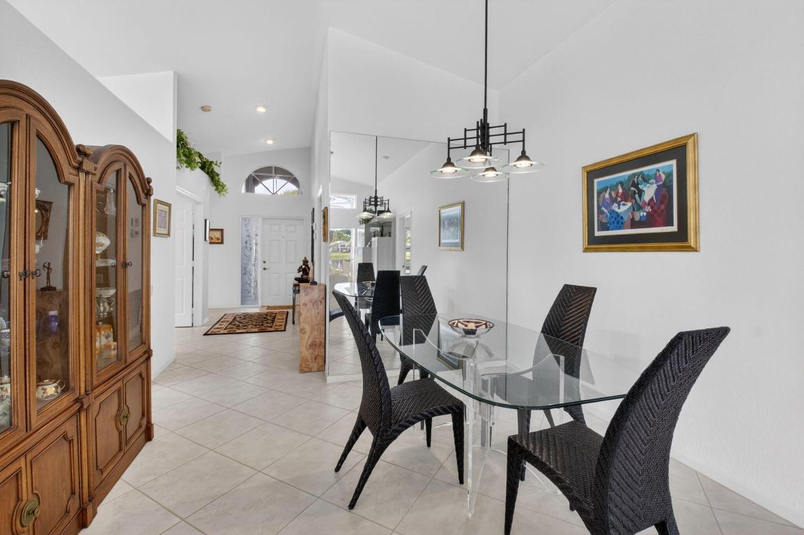 LAKERIDGE GREENS - Residential