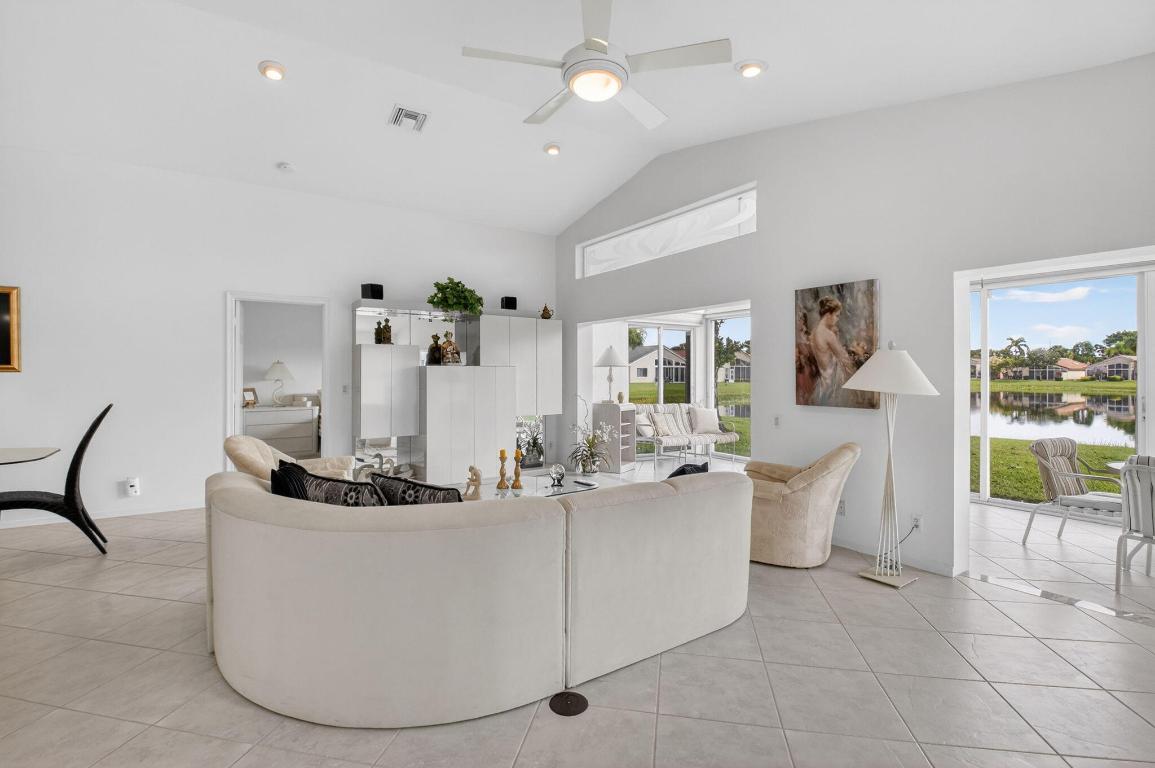 LAKERIDGE GREENS - Residential