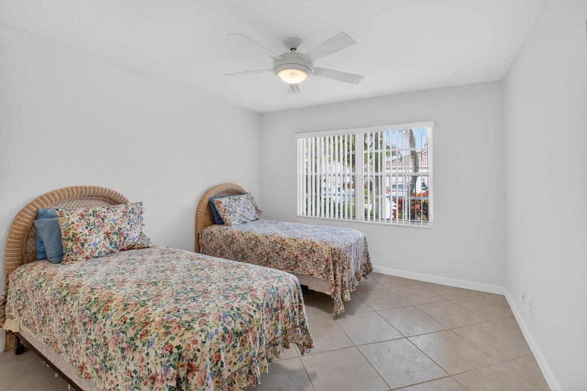 LAKERIDGE GREENS - Residential