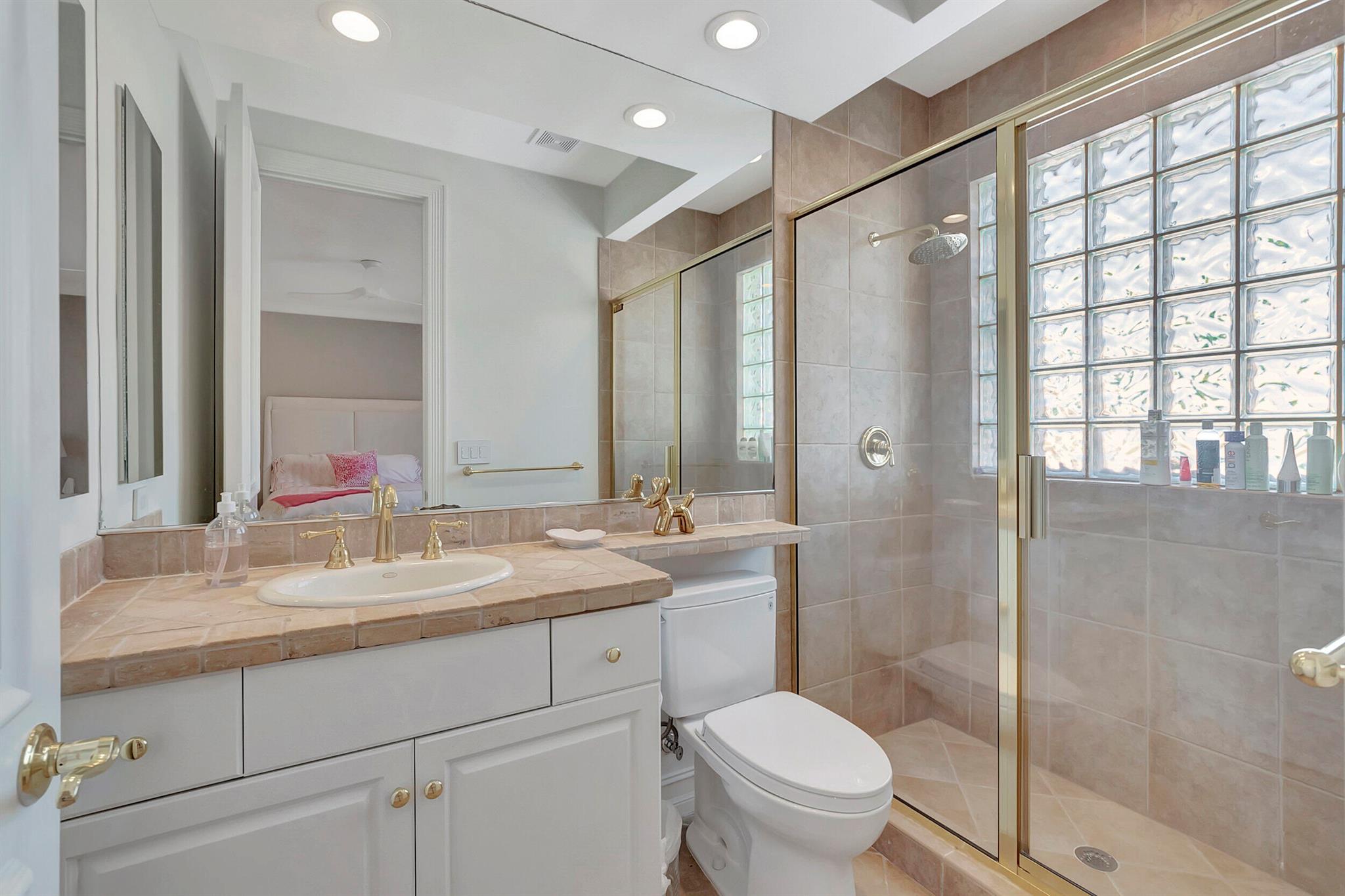 THE LANDINGS - Residential