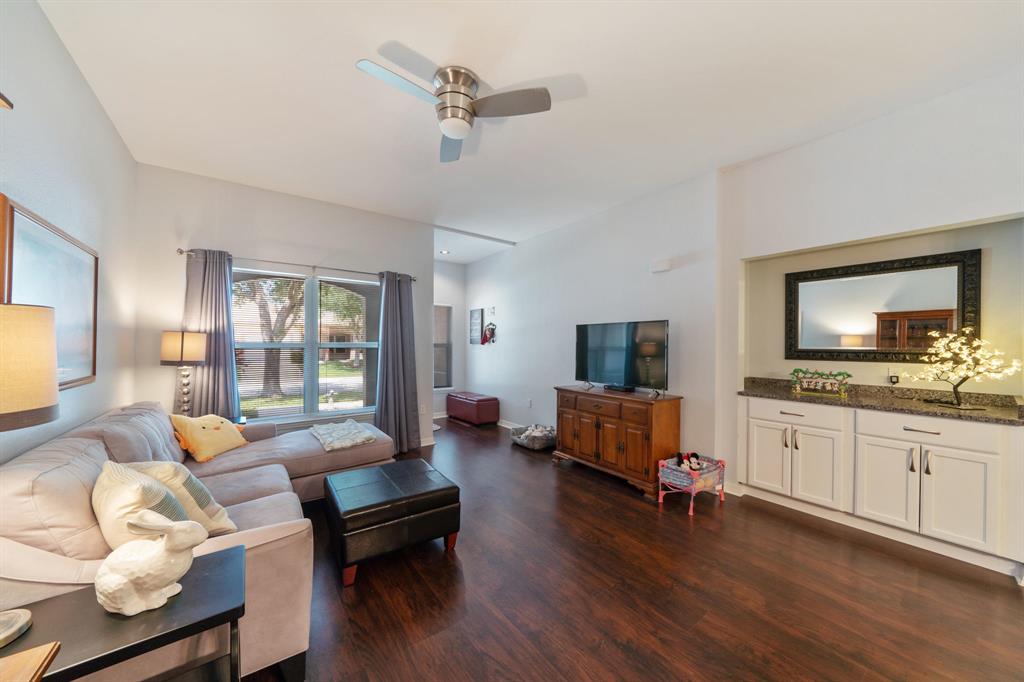 THE LAKES AT THE SAVANNAHS CONDOMINIUM - Residential