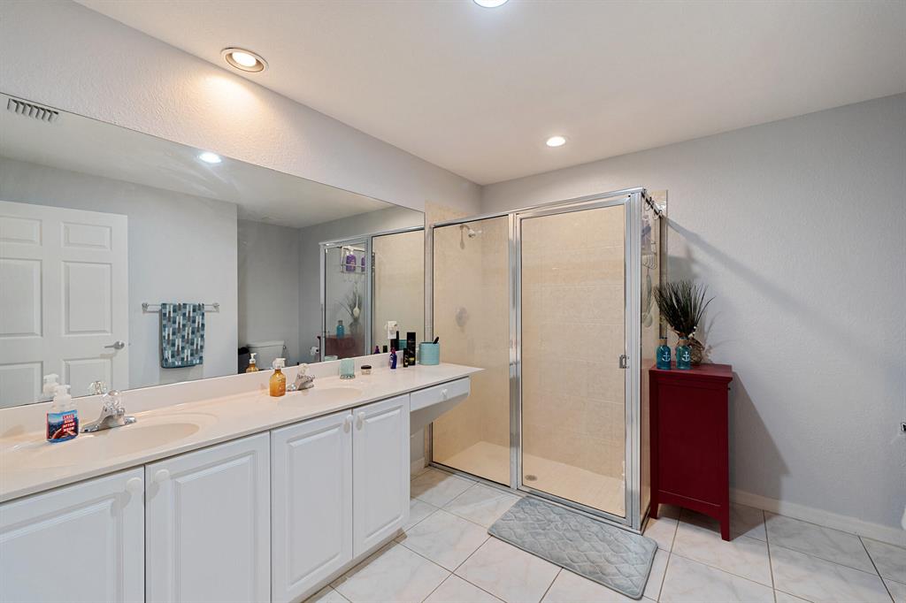 THE LAKES AT THE SAVANNAHS CONDOMINIUM - Residential