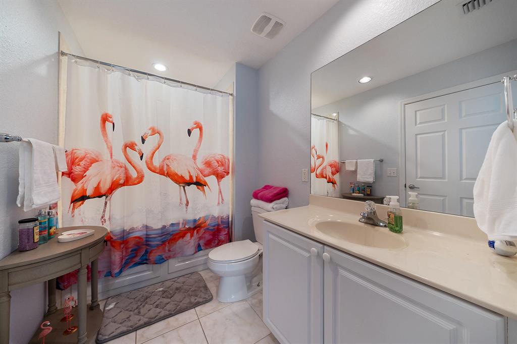 THE LAKES AT THE SAVANNAHS CONDOMINIUM - Residential