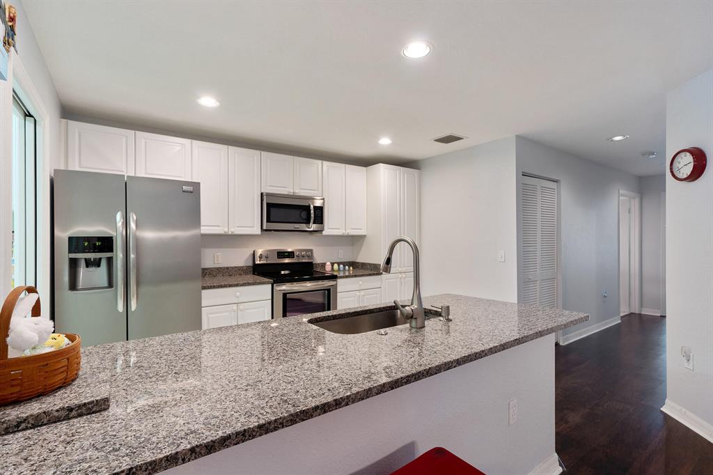 THE LAKES AT THE SAVANNAHS CONDOMINIUM - Residential