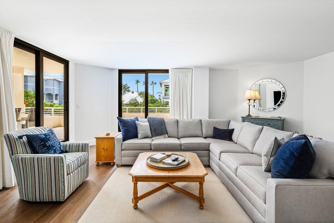 CORINTHIANS CONDO - Residential