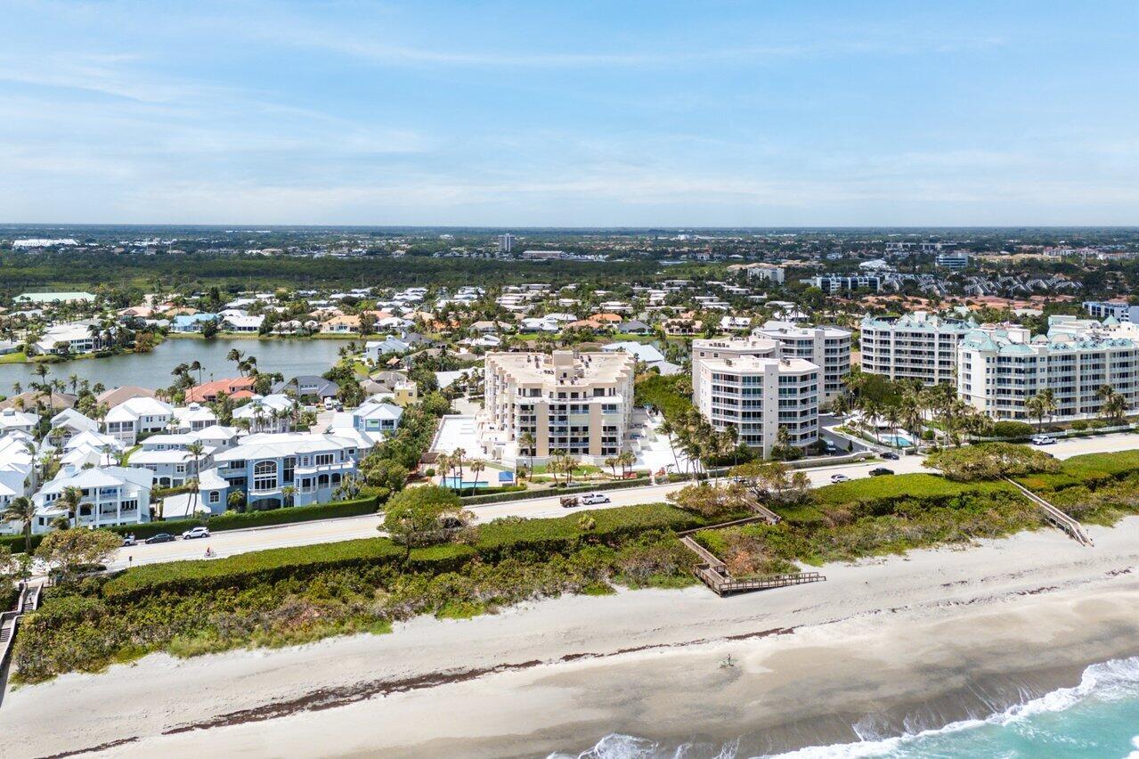 CORINTHIANS CONDO - Residential