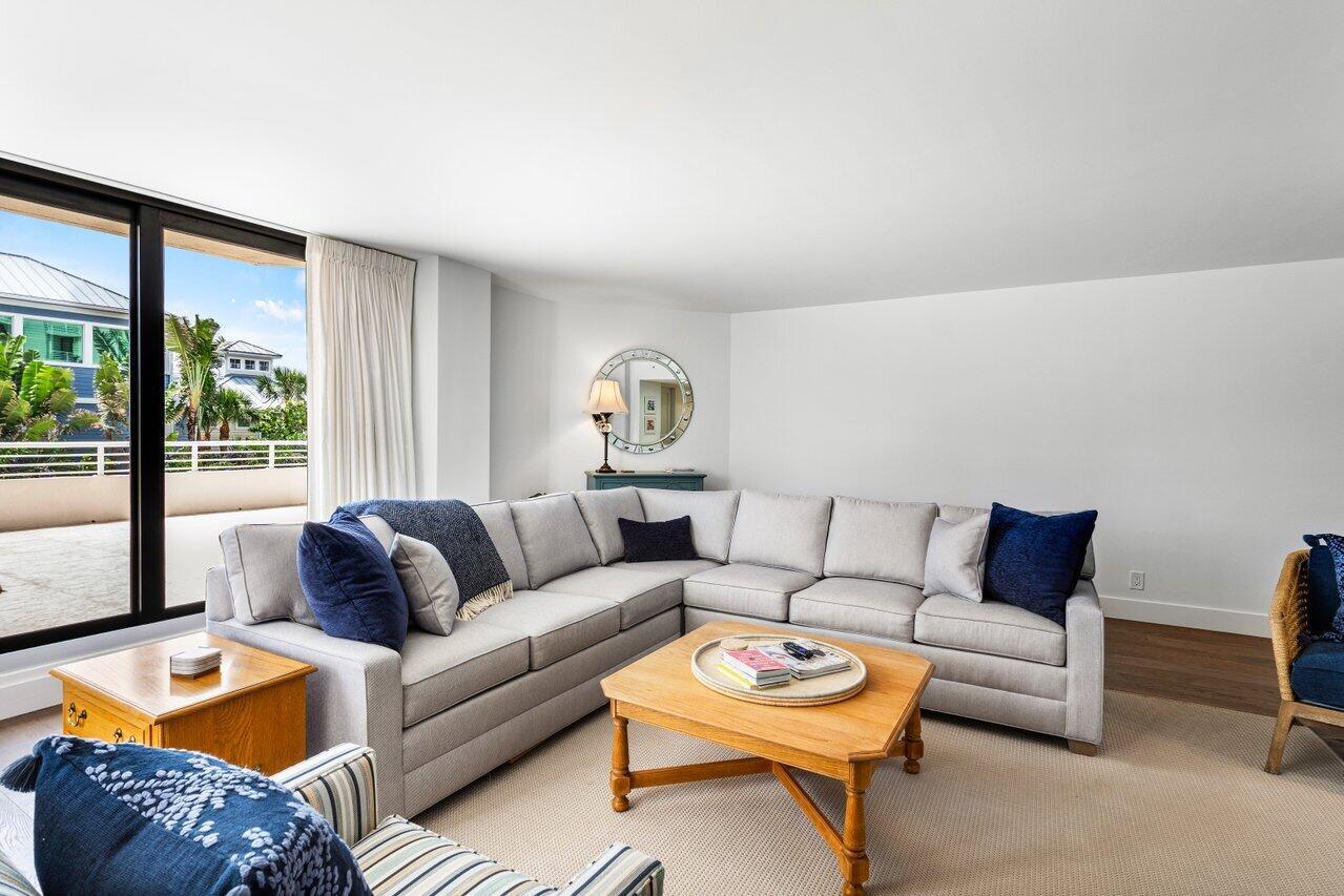 CORINTHIANS CONDO - Residential